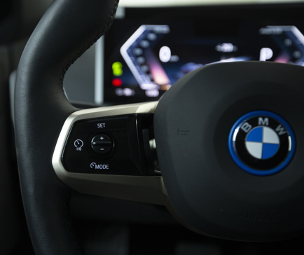 2022 BMW İX FIRST EDITION SPORT ELEKTRİKLİ HATASIZ